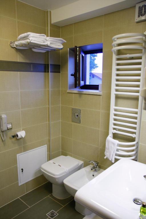 Târgu Jiu Hotel Anna Junior חדר תמונה