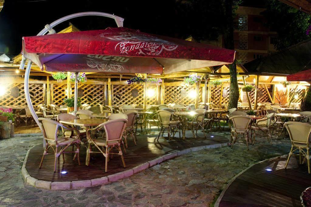 Târgu Jiu Hotel Anna Junior מסעדה תמונה