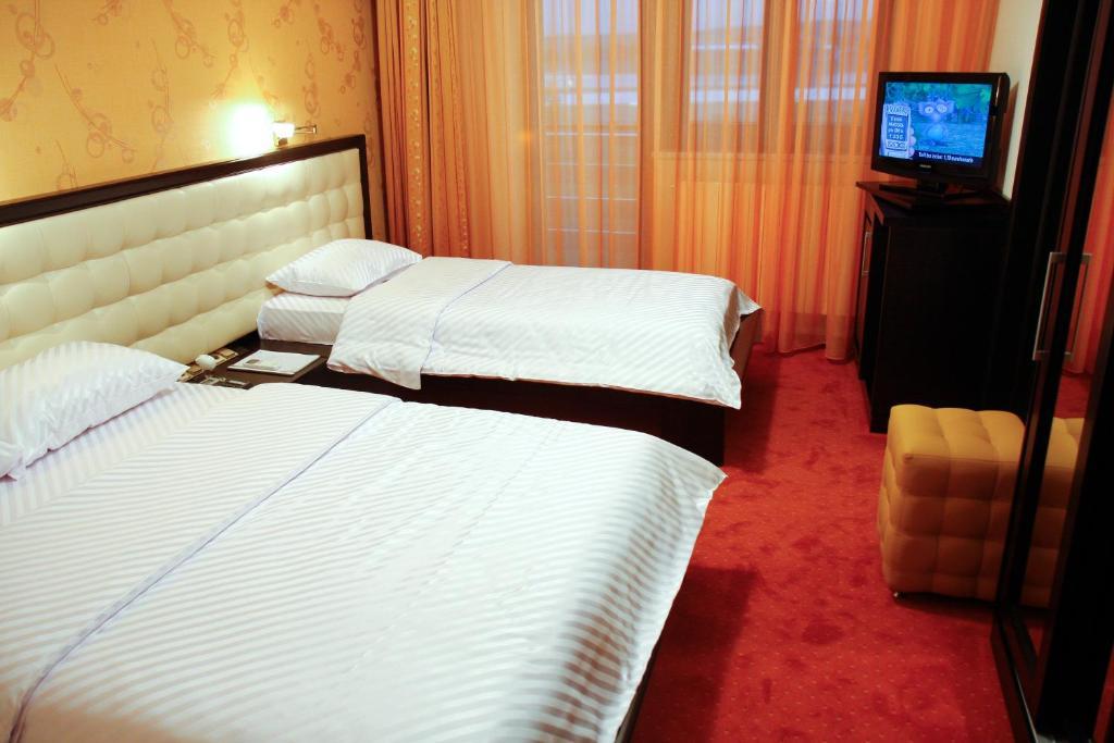 Târgu Jiu Hotel Anna Junior חדר תמונה